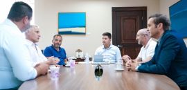 Governo e empresários discutem ações para minimizar crise